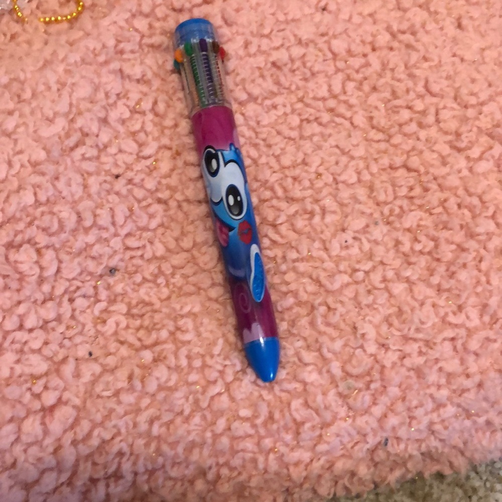 P&B’S art supplies